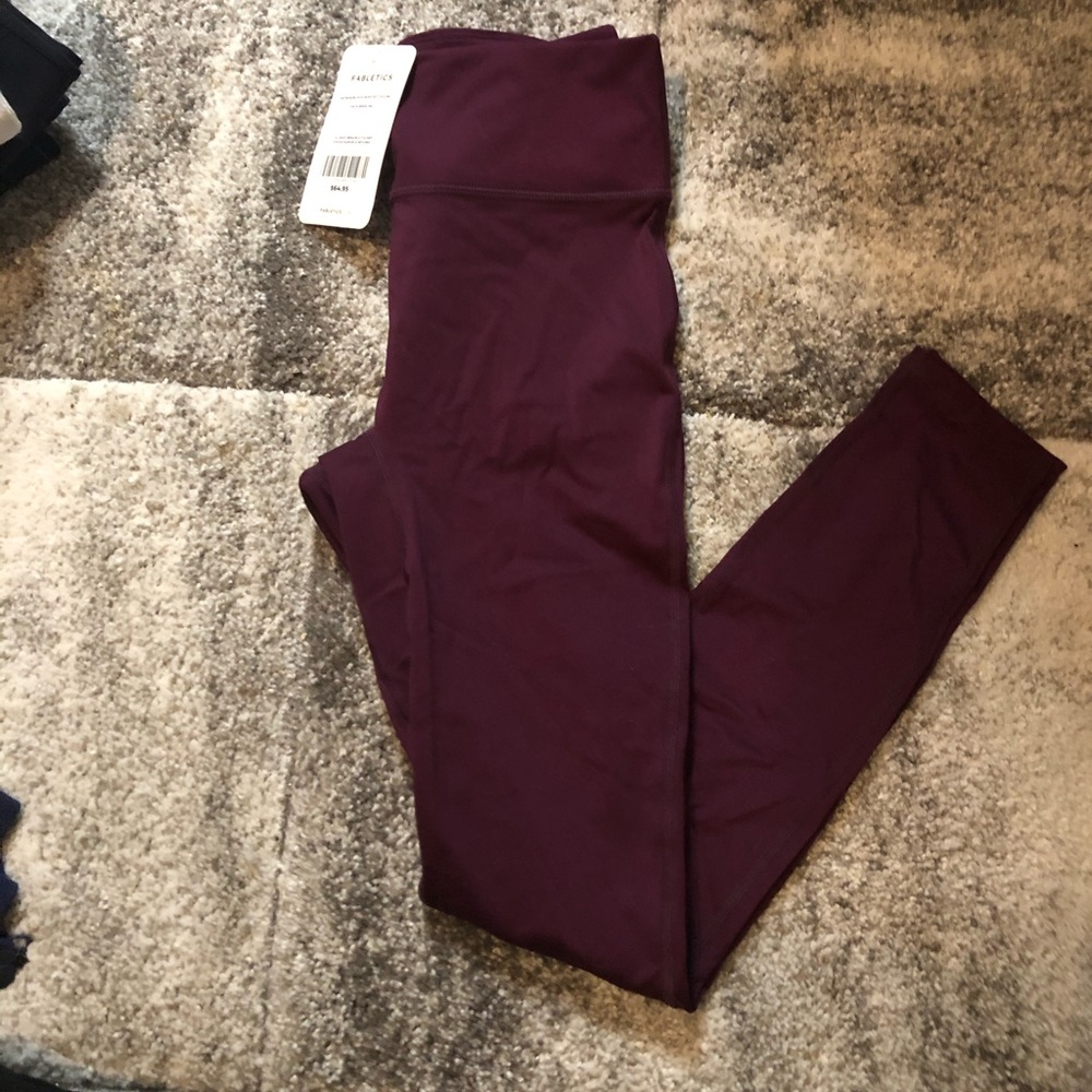 NWT Fabletics Highrise Leggings